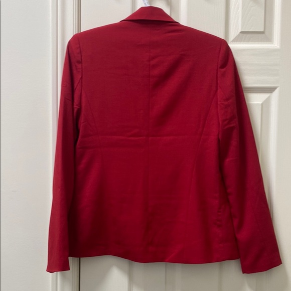 NWT Forever 21 Red Blazer - Picture 3 of 3